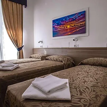 فندق Orbis 2*